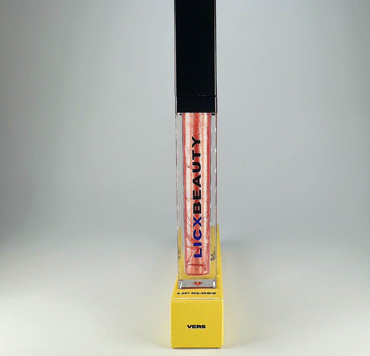 Vers Lip Gloss - LicxBeauty