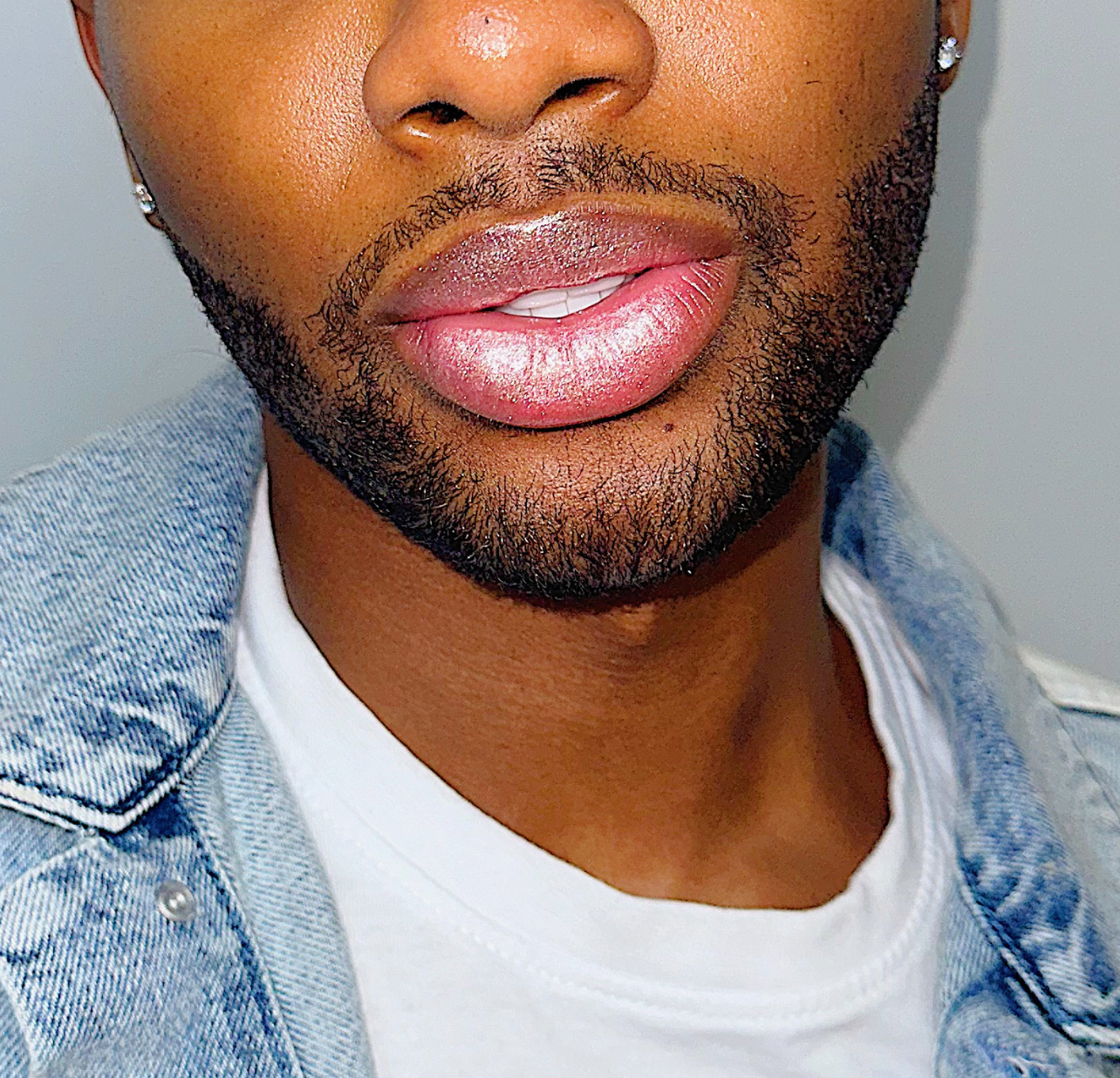 It's Giving Lip Gloss - LicxBeauty