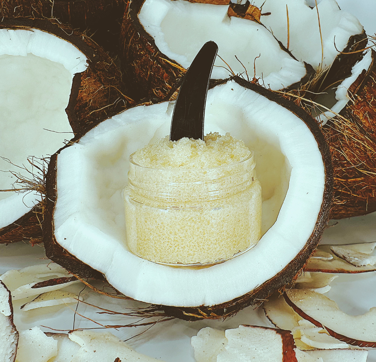 Coconut Sugar Lip Scrub - LicxBeauty