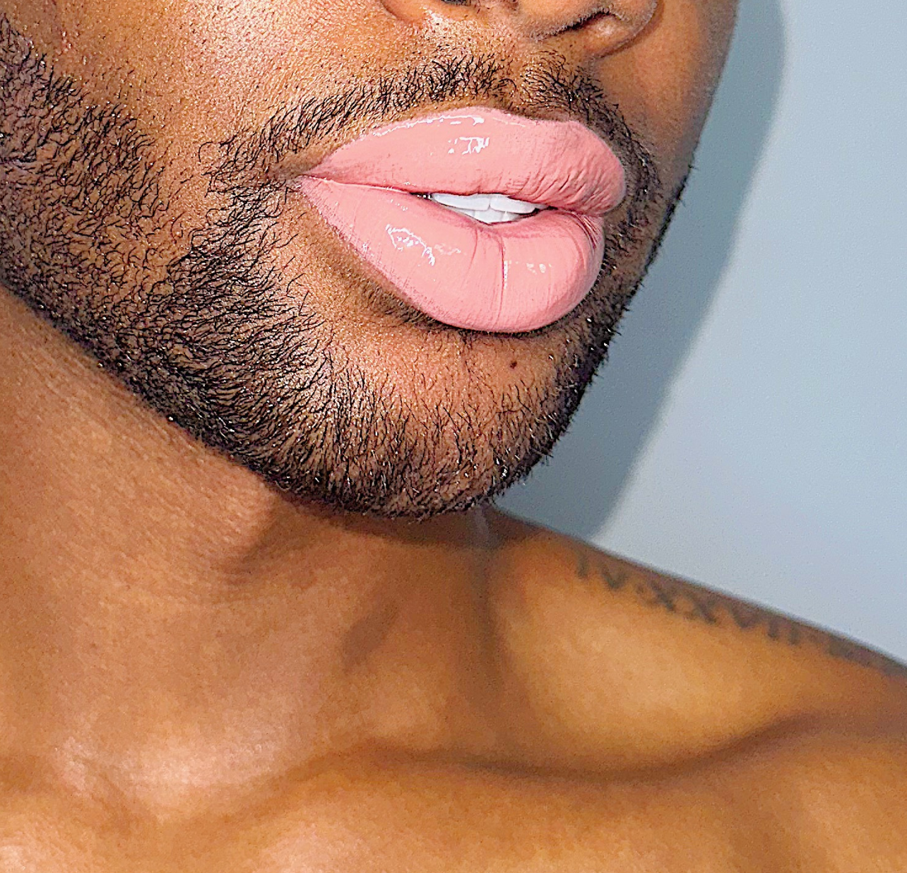 KiKi Lip Gloss - LicxBeauty
